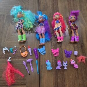 Cave Club Dolls Set 4 Tella Emberly Roaralai Rockelle Prehistoric Mattel